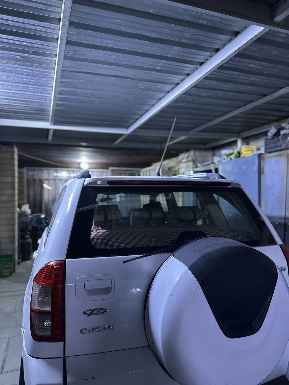 سلام عليكم
شيري  تيكو  2012 شكل 2013
شاشة ،كامرة ،حساسات 
محرك،كير ،تبريد ثلج مكفولات 
5 تايرات جديد مع ويل كب
سيارة مدوشمه جديد 
بيها طخه  خشم الجاملغ اليمنه الامامي مصلحه
سيارة مناقصها برغي ونظيفه مالتي  🤍
السيارة رقمها بغداد باسمي تحويل بنفس اليوم 
مكانها بغداد /العرصات 
سعرها 58 وبيها مجال 
***********
