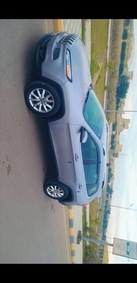 وبركاته... جيب بزون موديل2017 لمتد اربع سلندر... للبيع التواصل على الخ...