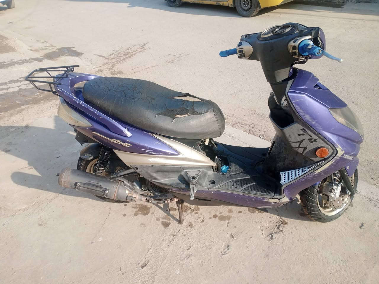 السلام عليكم 
سكنس فحل نوزل طلاعات
مكينه بلاديه مفتوحه بس ناعمه 
شلعه ومعدل فول 
بيه كلج خلفي رياضي 
كهربائيات كامله نكره سلف 
٥٥٠ وبيه مجال لشراي 
***********
