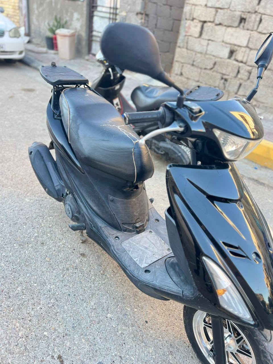 السلام عليكم دراجه ادرس حديث للبيع رمبه صار 15 يوم طالعه من الرمبه الدراجه جديدة ما ناقصه برغي السعر خاص مكلف بالنشر رقم ***********
