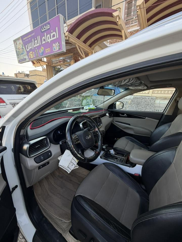 للبيع سورنتو مديل 2020 وارد خليجي ( كويتي ) 
 موصفات الخليجي معروف سياره فول ١/١ سياره مابيه اي ضربه ولا صبغ مكفوله كفاله عامه من كلشي كامرة ٣٦٠ للسياره فول سياره ماشيه 70k سعر 270$ وبيه مجال ***********
