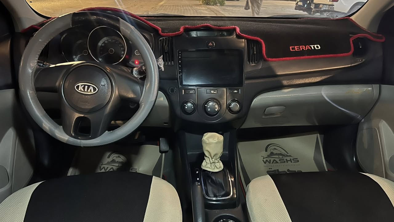 سلام عليكم سيراتو مديل 12 رقم بصره حداديه جديده مكينه   1600 دوش كير 6 نمر جاهزه كبل الشارع بس التبريد ضعيف شاشه كامره كهربايات جاهزه مابيه نقص بيها ضربه صفحه اليمنه جوه الايت مدكر صبغ شوي من البنيد وطخات مثل ماواضحه بل صور فقط راعيها يريد تحويل مكاني البصره قرب مستشفى الجهموري سعر 88 /*********** تصل وانه بل خدمه
