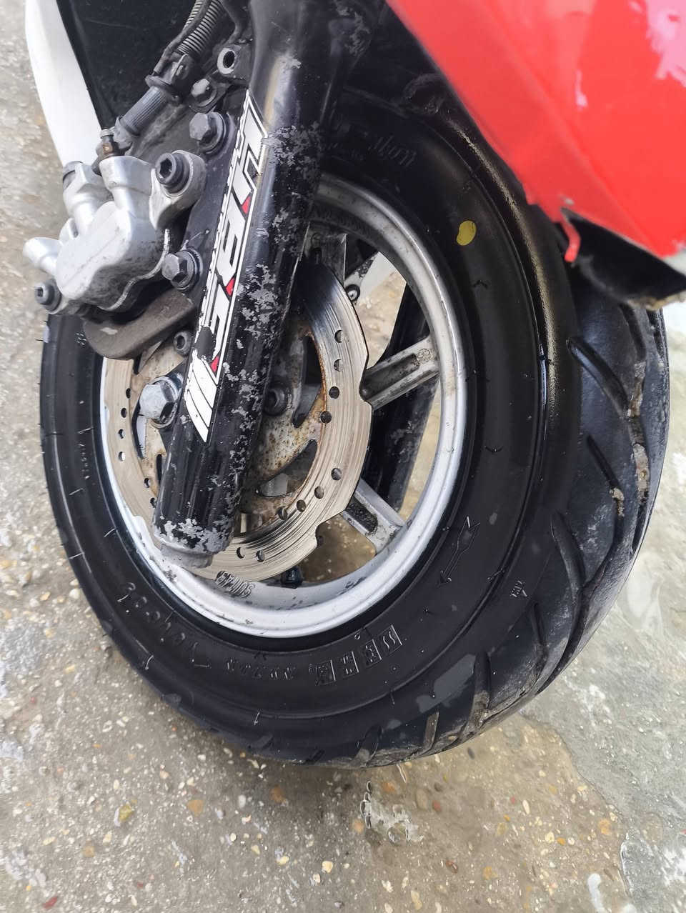 سلام عليكم جيتي ار كامله نص نكرة شلعة ومعدل كفرات مغلفة بلادية مكاني بغداد الشعلة *********** 
550
