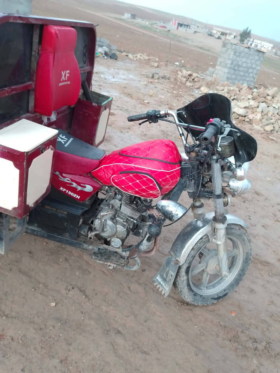 السلامو عليكم اخوان عندي هاي الستوته لل بيع 2018شرط محرك وشرط مابيها لحيم تشتقل سلف ويرمنيه شقاله المنفيس بيها ستوته جاهزه كبل عل شقل 
هاذا رقمي بي واتساب***********
