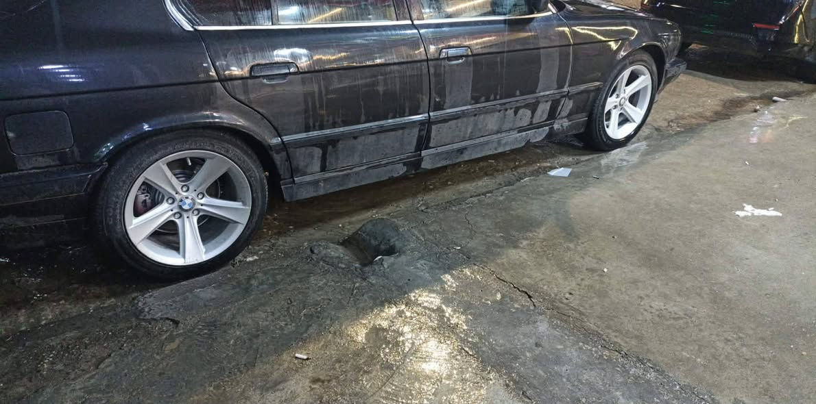 Bmw 525
بي ايم 525 موديل 91 فول مواصفات بس سلايت نيه فحص نينوى سنوي واجيهةية و وكالة عامي لة گةلة اوليات شةرت دزي و دةيندارى و كيشةي كومةلايةتي بة شةرت 40$ كةمي مجال گورينةوةش دةكةم (واتساب و فايبةر ***********)
