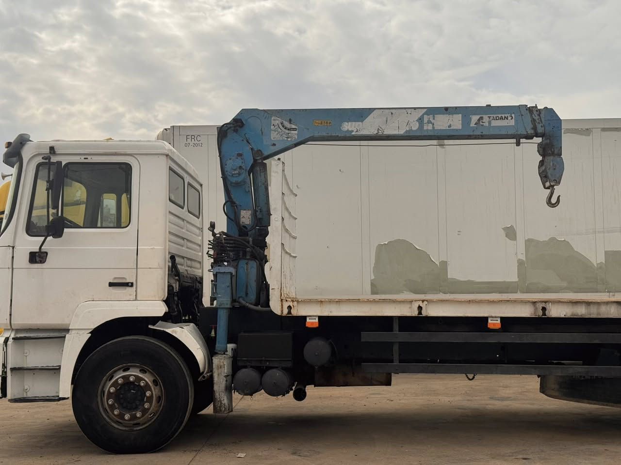 مان موديل ٢٠٠٠ سيازه جاهزة كهربيات كلشي جاهز سعر 120 مجال مكان سياره كلار ***********
