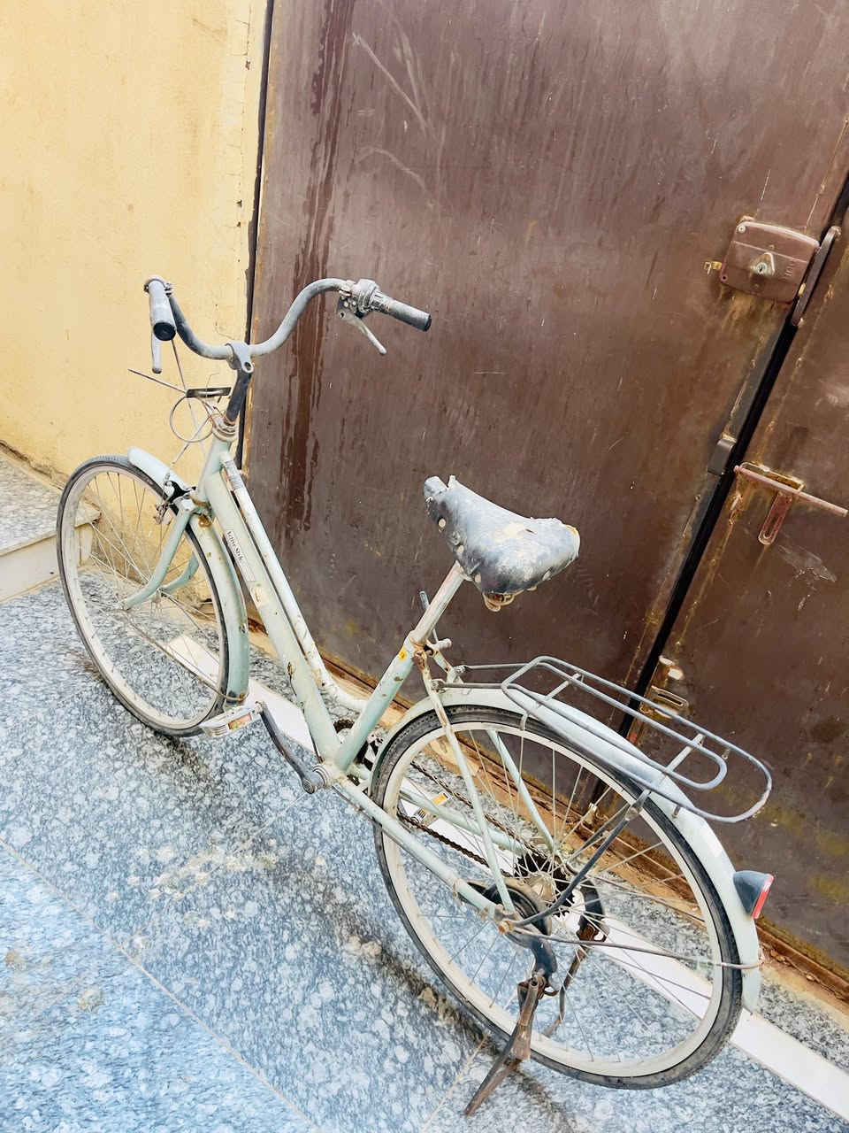 بايسكل عدد ٢ للبيع للاستفسار الاتصال على الرقم ***********
