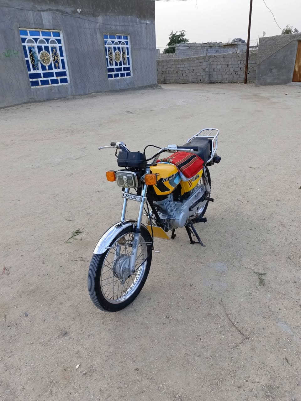 دراجه ارشا موديل 2021 الدراجه برغـي ماناقصها اوراق اصولـيه وشرط بعدهن بچيس السعر 600 وبيها مجال
متواجد فيس 
رقمي ***********
