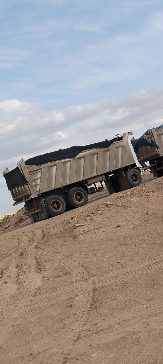 عربانه للبيع مكفوله تخم تاير الطول ٧.٥٠ دناكير ١٦ الاستفسار على رقم الهاتف ***********
