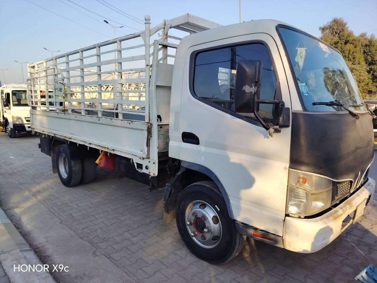 سلام كنتر٢٠٠٧ رقم واسط
مكفوله عامه لبيع ***********
