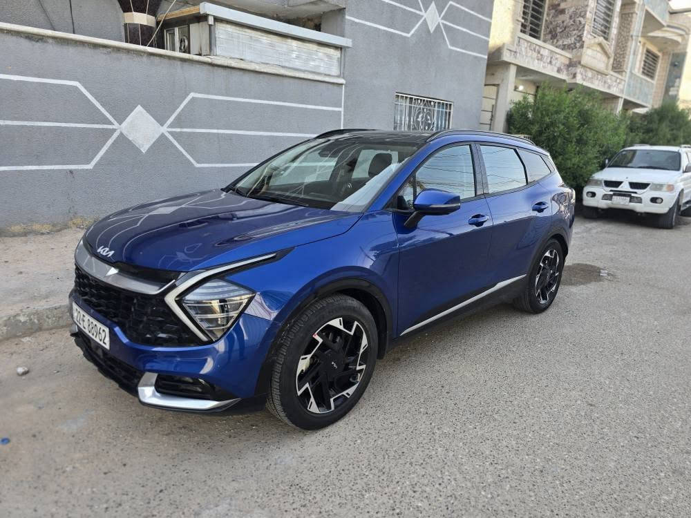 سبورتج امريكي موديل 2023 حادث باب الصدر صبغ مثل ماموضح بالصور فول مواصفات برستيج شنو الي بالك ليها مواصفات رقم اربيل تريد وكاله او تحويل وتروهم مراوس بسيارة اقل
*********** بغداد, العراق
