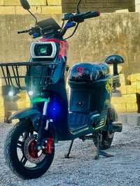 ——————————————— يوجد دراجه شحن للبيع 🛵  🔵نوع r9 برو ماكس ⚡️  ⚫️موديل 2...