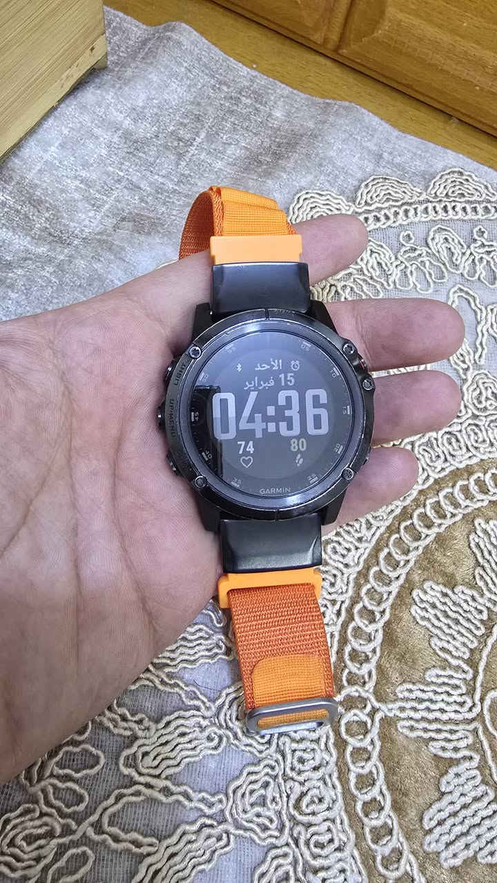 ساعه كارمن فنكس5xبلس حجم51مع كيبل شحن اصلي مع سيراضافي نظافه كماموضح استفسار واتس وخاص ***********
