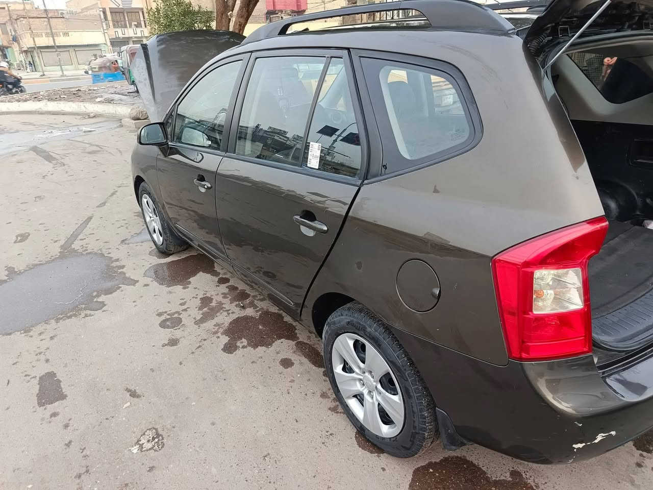 السلام عليكم كيا رندو موديل 2009 كير مكينه تبريد وتدفئة خير من الله حداديه نص عمر مكينه 2400  بسمي السنويه رقم بابل حادثه جاملغ امامي الأيمن من أمريكا سياره لبيل واحد *********** اتصال وات ساب السعر 98 سونر بيه
