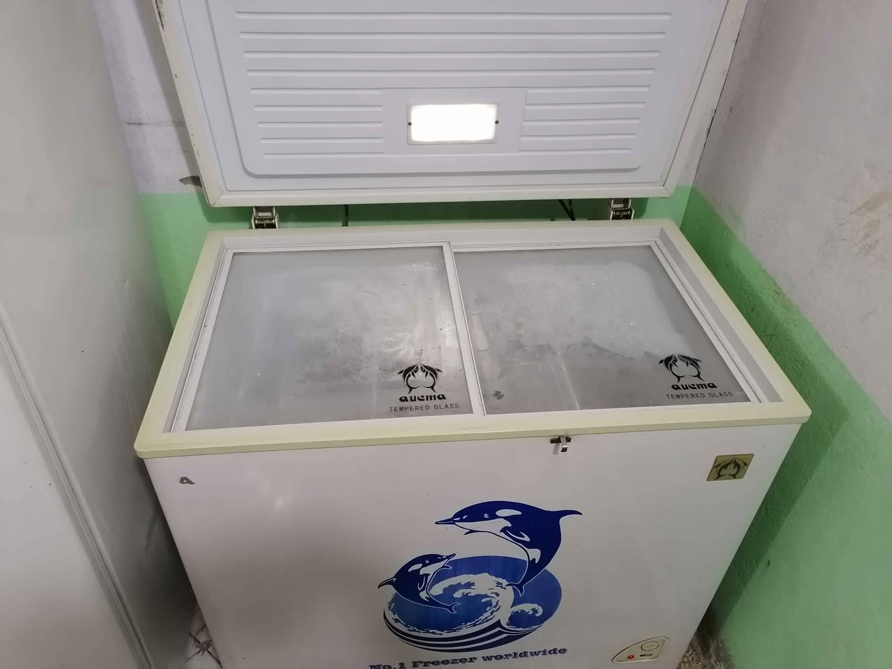 مجمده للبيع سعره 100 و ساحبه للبيع سعره 75 عنواني حي الوحده الاسلاميه 
..ــــــ *********** بي وتساب عمارة, ميسان
