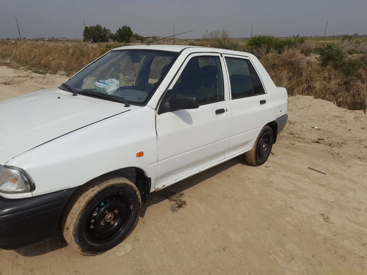 سلام عليكم سايبه  للبيع موديل 2022 مكفوله بس تبديل جاملغ أمامي فقط الباقي كفاله مكينه جديده رقم بغداد تخم تاير جديد حداديه نضيفه العنوان واسط الكوت اتصل على الرقم  ***********
