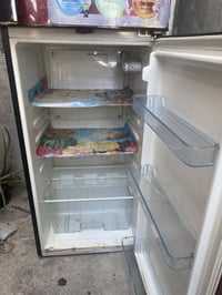 ثلاجة ١٠ قدم • مبدل ماطور • غسالة صحون