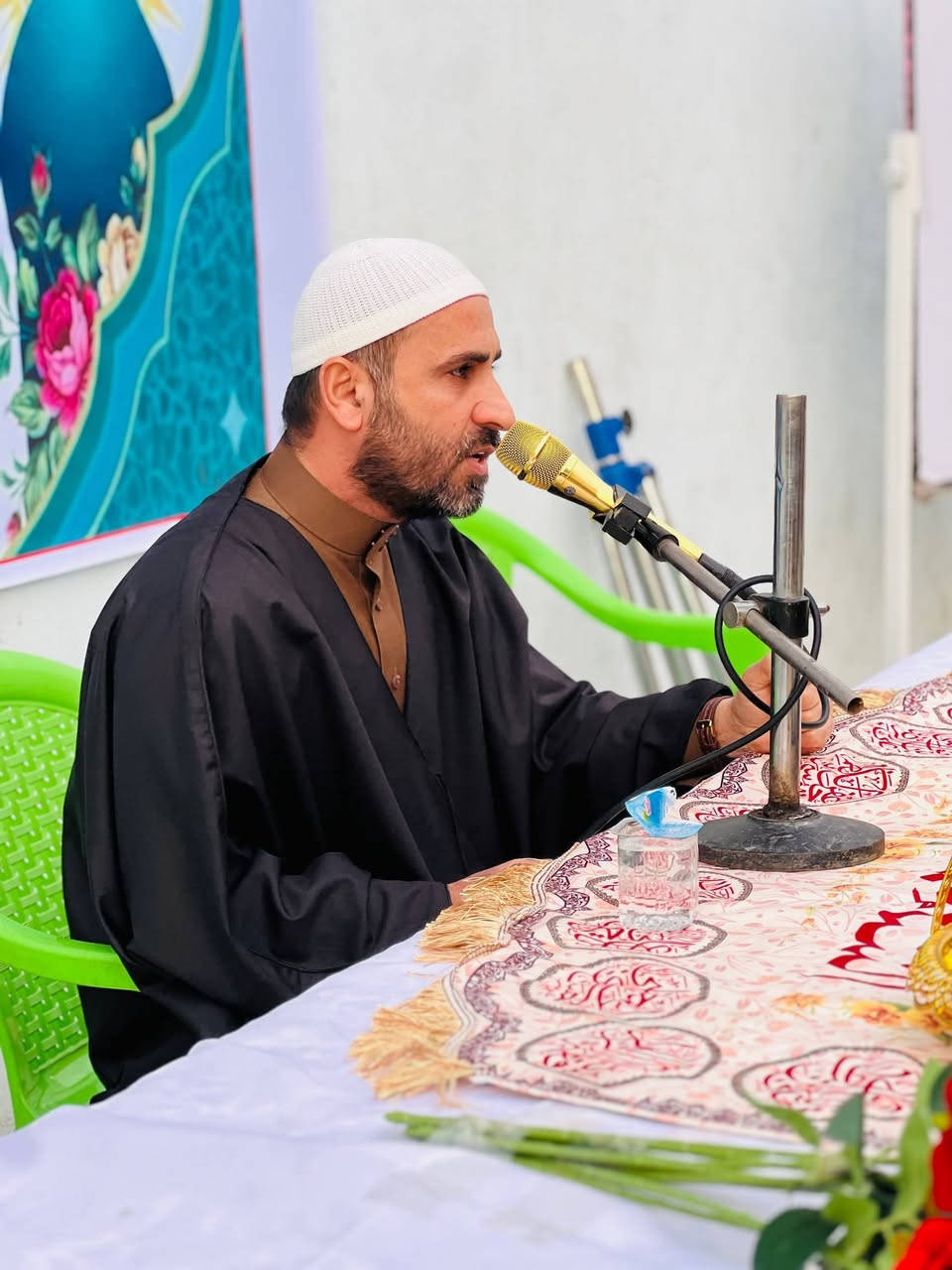 جانب من احتفال مدرسة الشهب الأهلية
بمناسبة ذكرى ولادة الإمام الحجة المنتظر

(عجّل الله تعالى فرجه الشريف)،

وبحضورٍ كريم من الكادر التدريسي والطلبة الأعزاء.

تضمّن الحفل عرافة الأستاذ عباس نعمة العقيلي،

وتلاوةً مباركة من سماحة الشيخ رسول الشمري،

وكلمةً  لسماحة الشيخ محمد هاشم العقيلي عن سيرة
 الإمام الحجة المنتظر (عج)،

إضافةً إلى كلمة الحاج أبو سالم المحمداوي.

وفي ختام الاحتفال، قامت إدارة المدرسة بتكريم الطلبة

 المتميزين تقديرًا لجهودهم وتفوقهم الدراسي. 

📞 للتقديم والاستفسار: ***********
📍 مدرسة الشهب الأهلية – التميز يبدأ من هنا ✨
العنوان المعامل الحسينية الشارع العام بداية شارع معمل بغداد
