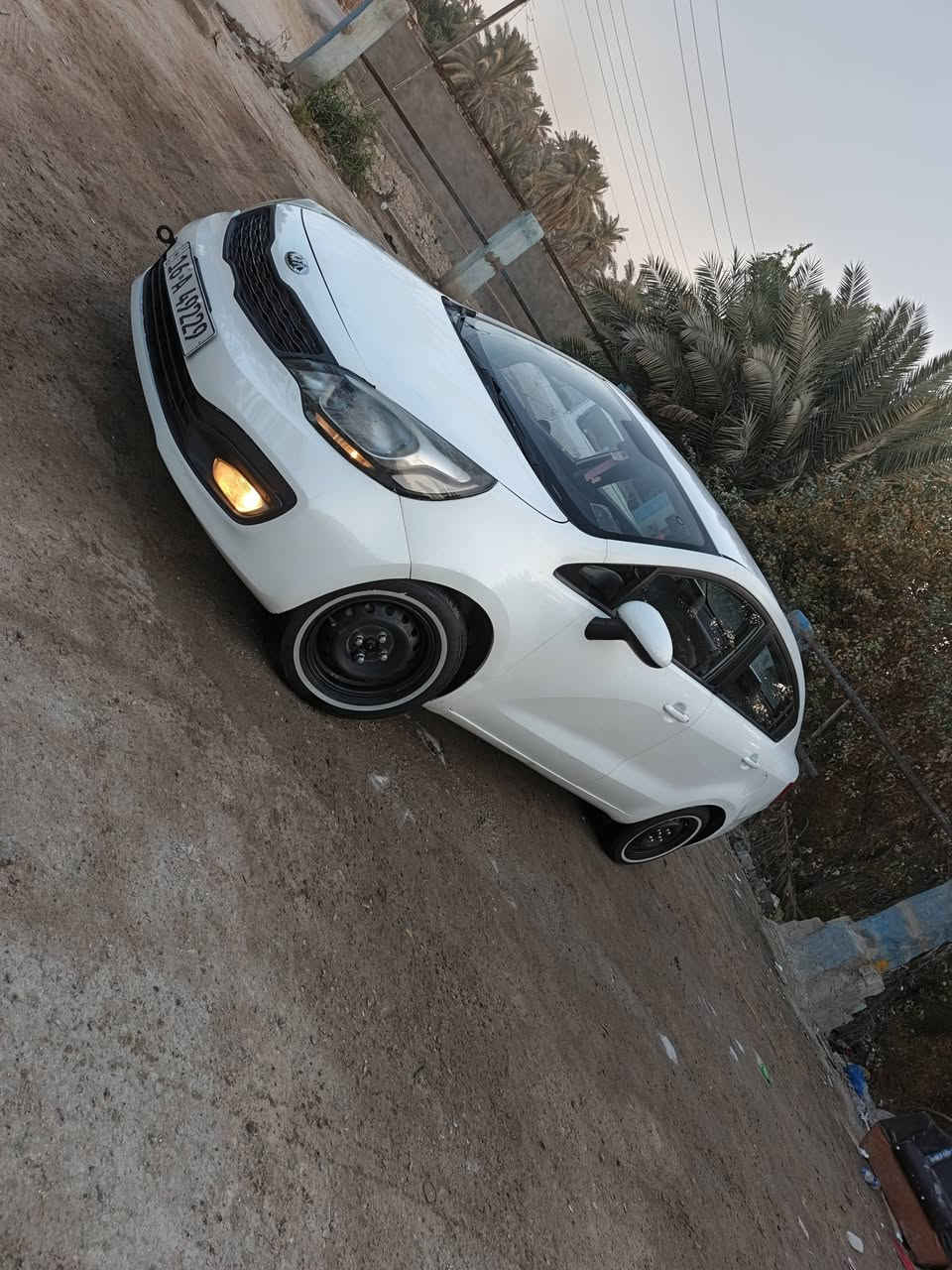 كيا ريو2015 محرك 1600
السعر (٨٠)
كير اي تي المرغوب
رقم قادسية مداور وين مايعجبك
كير محرك مكفولات
تبريد ثلج 
السيارة جاهزه على اخر شي الف ماتذب عليهه
السيارة بيهه حادث جنطه اربع اصابع من جعت العبري بس  يعني جاملغات خلفية 2 وقبق الجنطه 
بجم مكفول*********** مكان السيارة نجف المناذره الحيره
