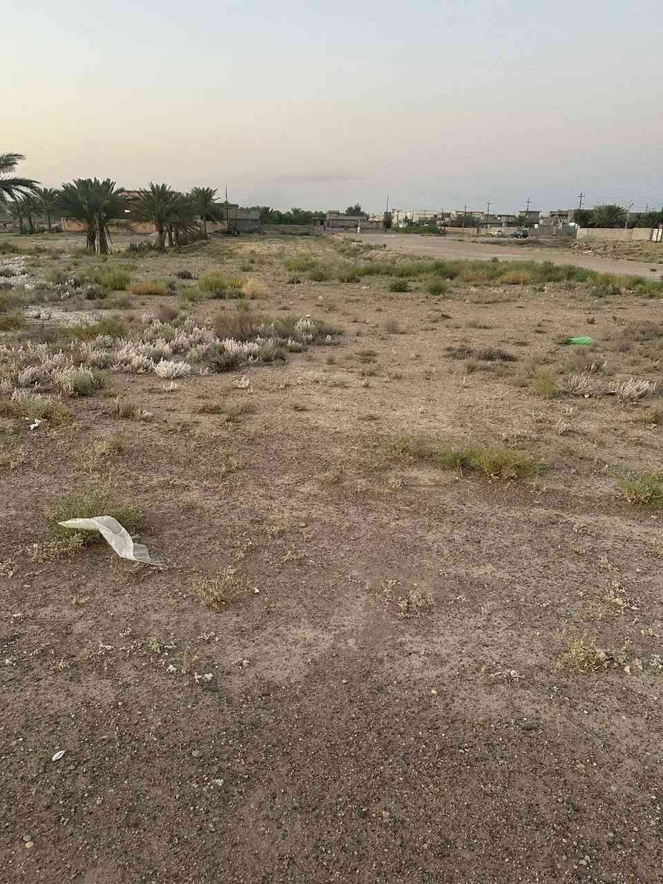 سلام عليكم ورحمه الله وبركاته قطعه ارض للبيع في الشهابي الاولى القطعه مساحته دونمين اله ربع قطعه كامله من حيث الماء والكهرباء وكلشي واصل للقطعه القطعه صايره على الشارع مقابيل سيطره الشهابي الاولى للاستفسار عن هاذه الرقم ***********
