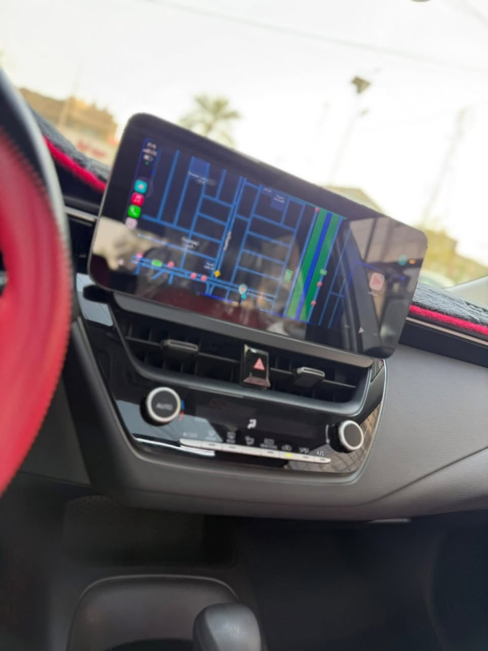 السلام عليكم …
كورلا موديل 2025 شكل s داخل لونين اربع كامرات  كرسي كهرباء  قطعتين تبرد رقم بغداد بسمي سياره مكفوله ماعدا بارد بسيط بجاملغ الايمن الامامي ماشيه 11 الف بغداد حي الحامعه السعر 160$ وبيه مجال 
 للاستفسار . 
***********
