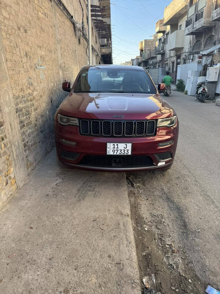 يالله للبيع أو مراوس جيب فول واحد على واحد  جكات حادثها جاملغ خلفي وباب ماشيه 84مكان السياره بغداد الكرخ السعر 245ورقمي*********** موديل￼ 2020
