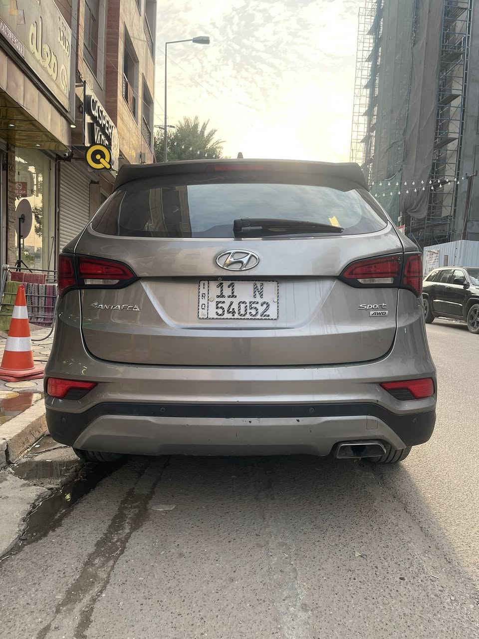 سنتافي ٢٠١٨
دفع رباعي
كامرة ٣٦٠ درجة خلفية
حساسات جانبية
مقاعد جلد تدفئة 
ناقل الحركة أوتوماتيك 
محرك 2400 
نظام سياقة عادي واقتصادي وسوبر 
ضربته الباب الأمامي عكس السايق داخل العراق
محرك مجفت 
ست سرعات
كير مكفول 
بنوراما 
قطعتين تبريد
نظام ملاحة وبلوتوث
مثبت سرعة 
نظام مراقبة النقاط العمياء 
مقاعد ٥ 
ماشية ١٨٣ كيلو
وارد أمريكي كلين ضربته بلعراق  
  رقم صاحب السياره.    ***********
