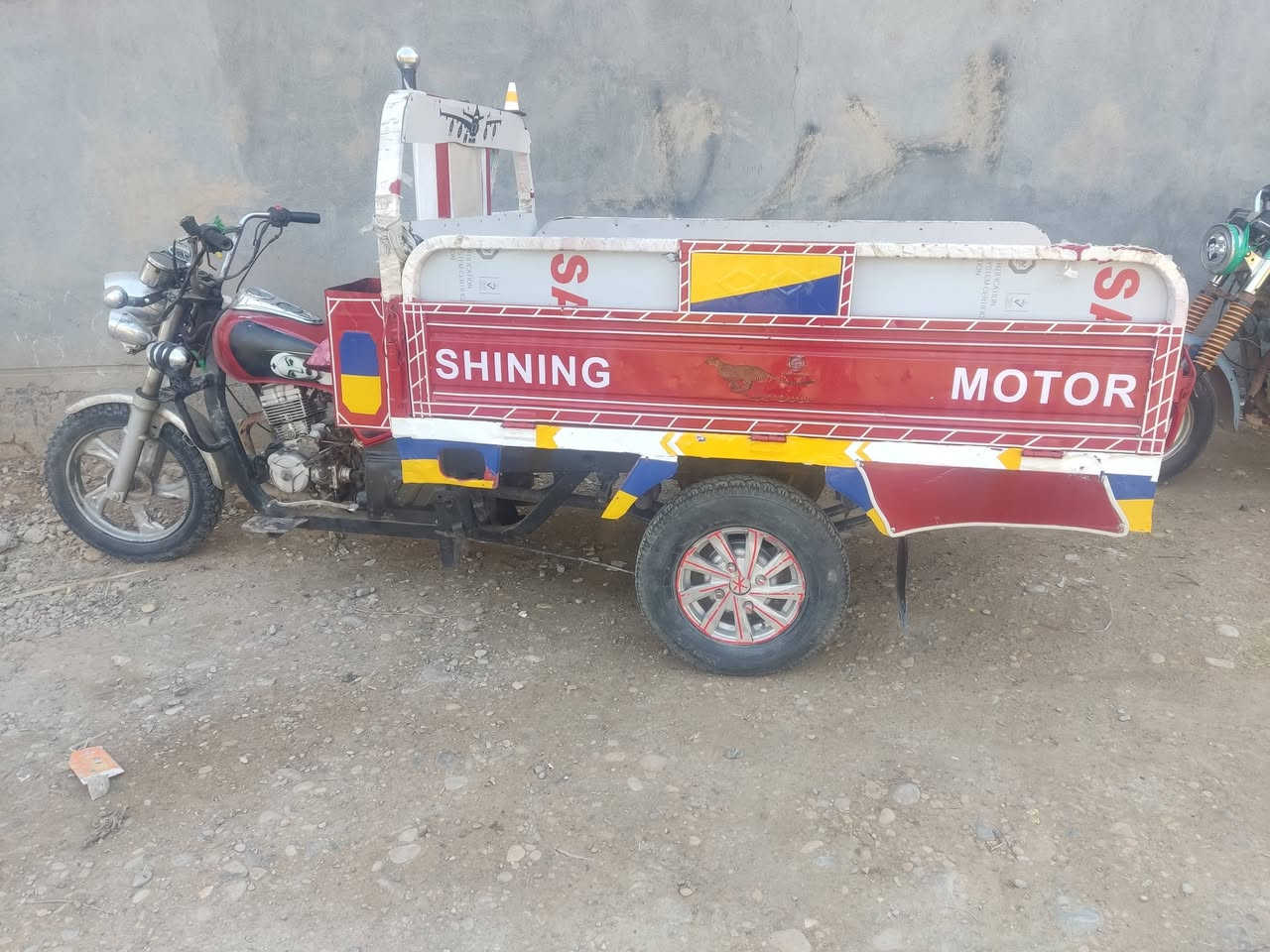 ستوته جمره البيع موديل 2015نضيفه من كلشي سعر مليون وربع وبيه مجال الاستفسار ***********
