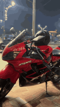 F4i • مكفول • اكزوز بروكس