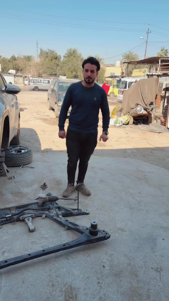 خدمات يوسف البغدادي /حدادة صدر عام🚗🛠️
‏ الموقع/ 📌 حي العامل خلف صناعة البياع شارع البطاريات  قرب السيطرة داخل الساحة🔴 
‏الهاتف☎️📞 ***********
https://maps.app.goo.gl/HUVcxuidnRGhtJqe6?g_st=afm
