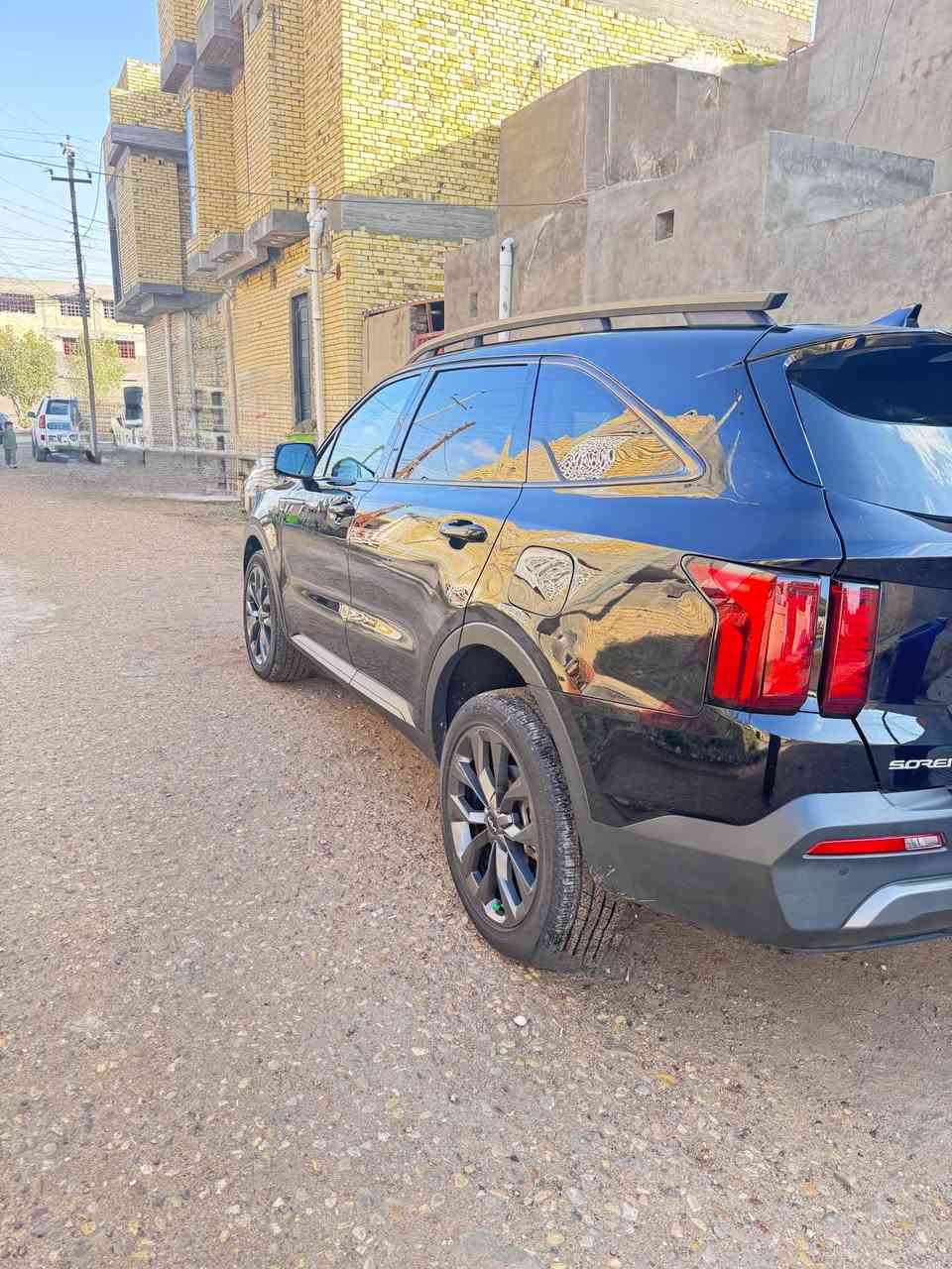 كيا سورنتو 2023 EX xline
بدون رقم تترقم اي محافظه
فول مواصفات 
محرك 2500 تيربو عداد المسافه 7 الاف 
جديده جدا بنوراما رادار حساسات كامره  ايرباك استيرن وبرده صور الضرر والسونار على لواتساب *********** بغداد, العراق
