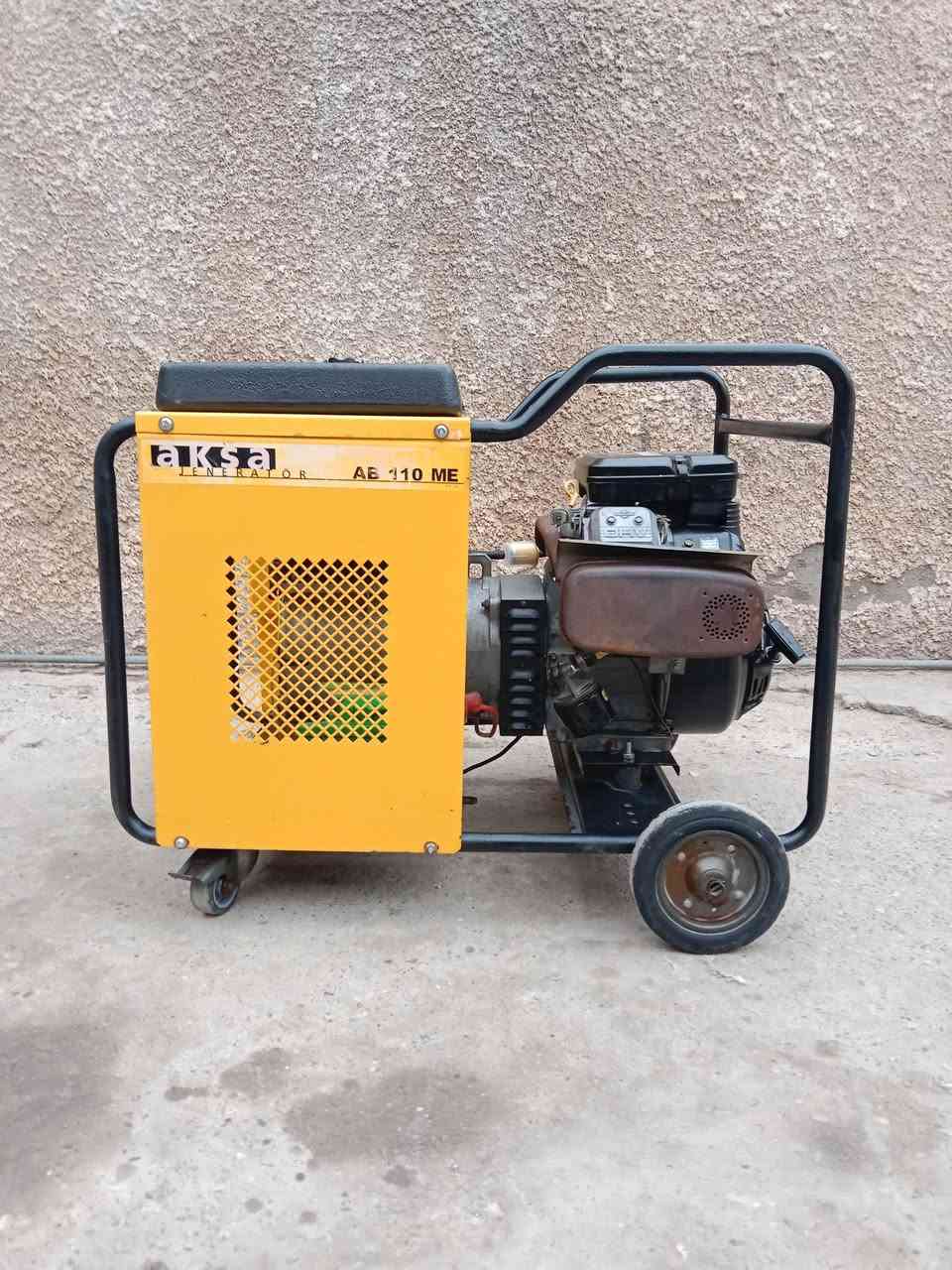 مولده اقصى بانزين يابانيه
2 بستم 10 كيفي 40 امبير ابلاديه باتري جديده صوتهه كلش هادء تشتغل سلف وهندر بعدهه ابلاديه عل وضع الشركه السعر💵 مليون وربع 
📱
***********
***********
