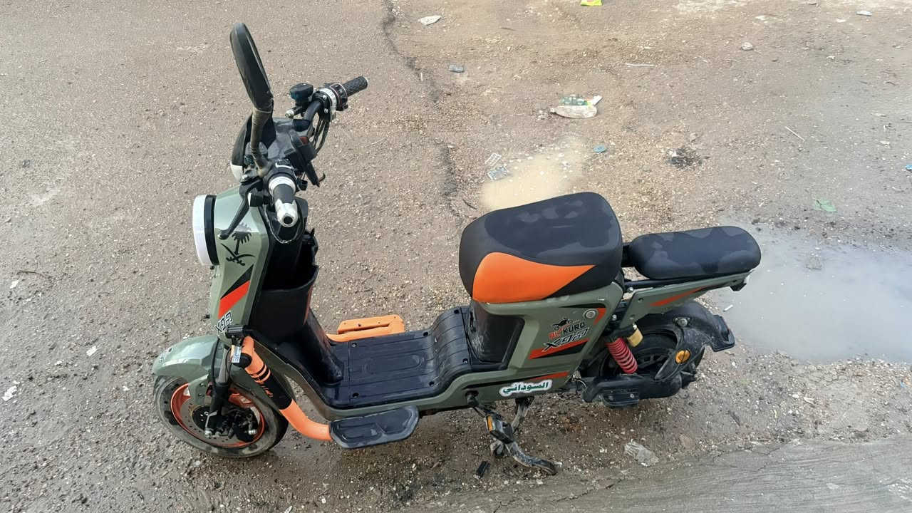 دراجه شحن X900 2025 دراجه نضيفه بطاريات(5) كبار ما تعبانات +الشاشه عطلانه 📍📌 + بيها نقوصات اني ما شادهن 📌📌 سويج وبصمه 
مكاني بغداد العبيدي الرئاسه شارع 20
سعر ٣٠٠ وبيها مجالللللل 📍للشراي 

استفسار خاص او واتساب 
رقم***********
