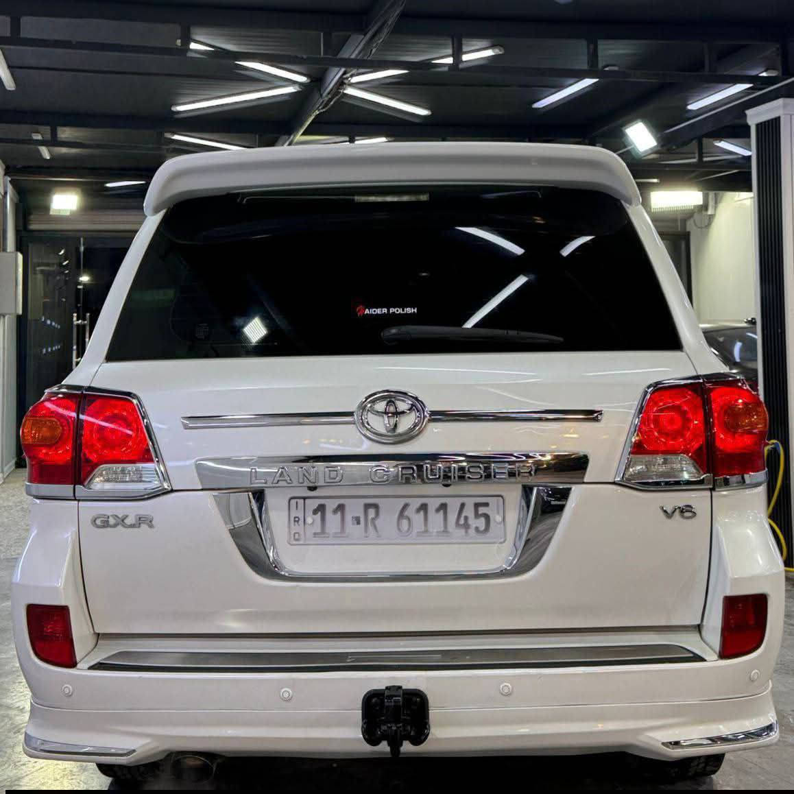 وين اللي يدور زيرووو بريحة الشركة
لاندكروز مونيكا موديل 2013 بريم
ماشية 152 الف حقيقي 
فول مواصفات 
بيها ربع جاملغ خلفي صبخ 
جاهزة كير مكينة شرط 
مكان السيارة بغداد 
للاستفسار ***********
