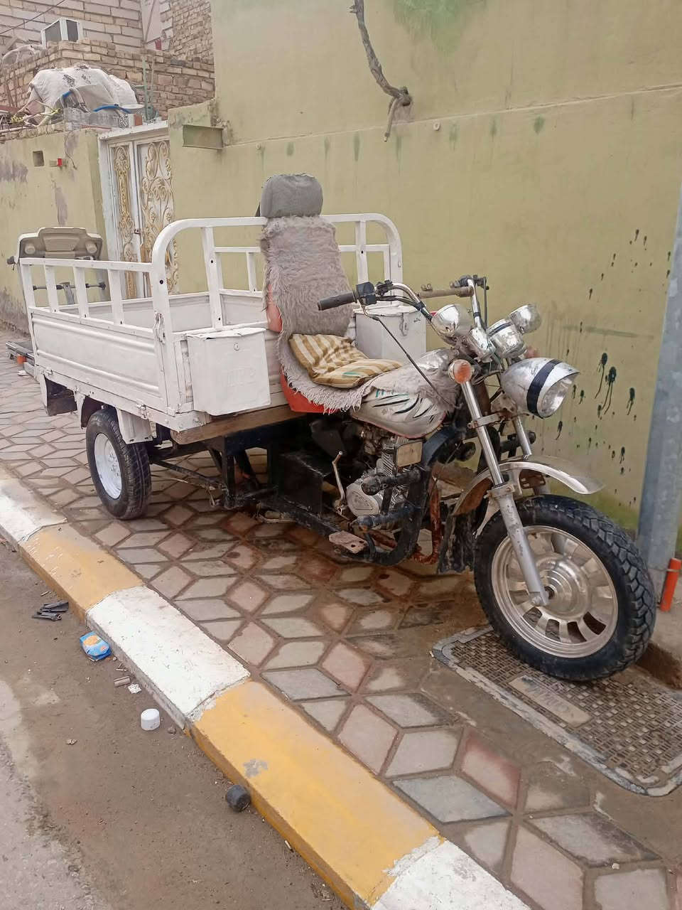 سلام عليكم شباب ستوته للبيع امتيار بيضاء رقم اسود ثانويه رايحه سعر 800 قفل ربع مال***********
