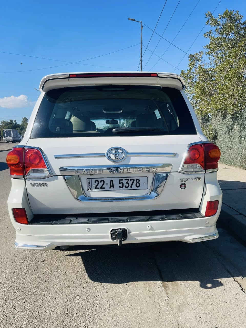 لاندكروز 2009 
8سلندر محرك 4600
فول مواصفات vxr
مكفولة من الصبغ 
قبق الصندوك والبلب خلف السايق مفتوح
السعر 285 وبيهة مجال بسيط
مكاني بغداد حي الجهاد
مامتواجد ع الفيس 
***********
