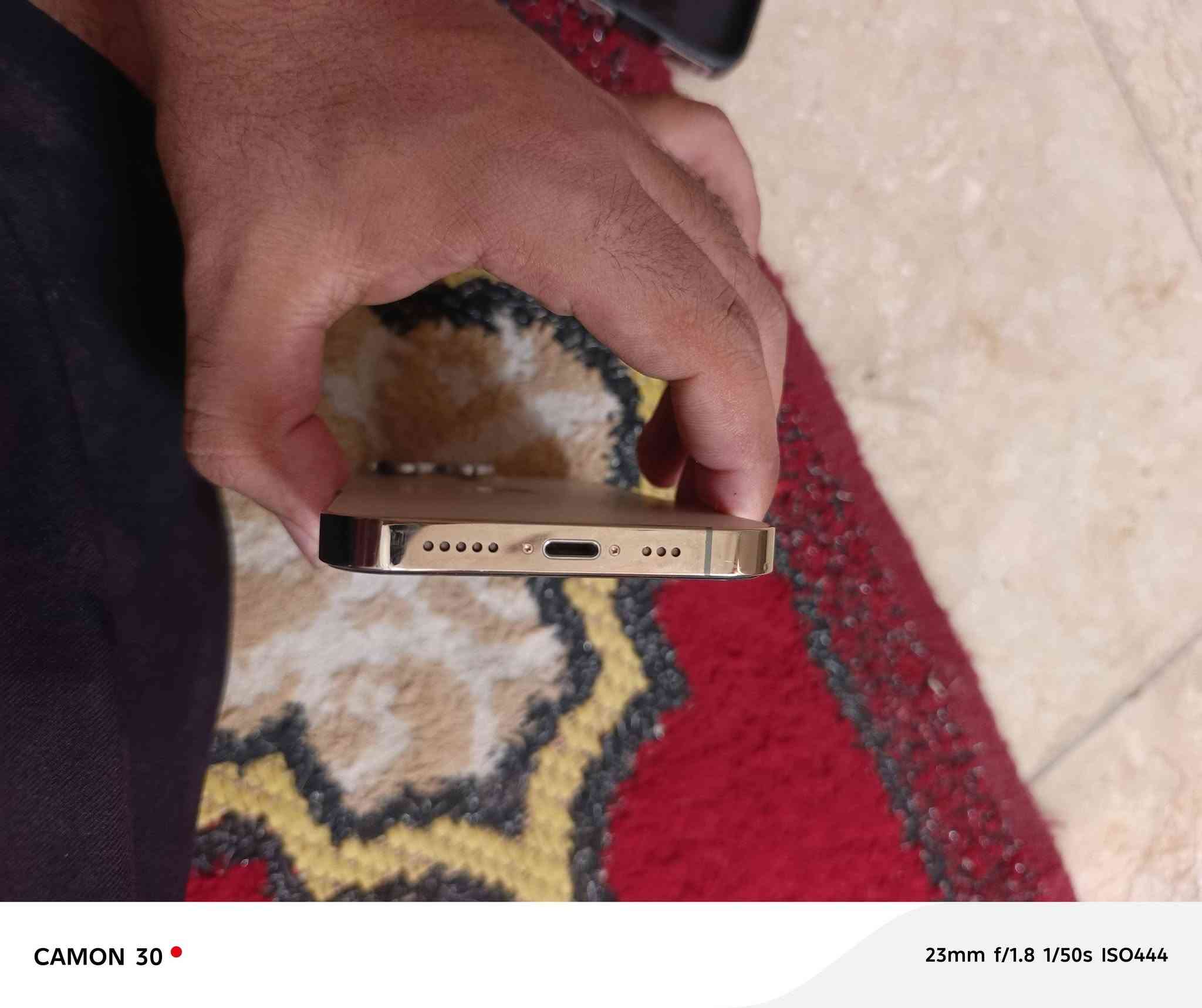سلام عليكم خوان جهاز جديد نضافه كلش 
13برو زغير البيع ذاكره 265بطارية 88
جاهز جي محلقاته برقي مامفتوح والقران الكريم 
بس ليش بيعه فلوس محتاجه ريد روح الزياره 
سعره 675بي مجال علواني الناصريه قضاء صلاح 
‏‪***********‬‏ نتصال وتساب
