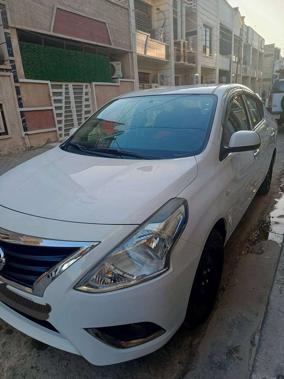 نيسان سني موديل ٢٠٢٣ 

مكفولة كفالة عامة. 

كير  ومحرك  شرط ، سيارة نظيفة جدا شوف العين.. 

تخم تاير  جديد.. 

سياره نظيف جدا ١٠٠٪  مال جناي   والشراي يجي يشوفها وبي خير ويدلل 

ماشية ٣٦ .. 

تحويل مباشر ثاني يوم (( وكاله او تحويل شرط)) 

رقم شمالي  

(( السعر ١١٧ .. ) )  وبي مجال بسيط جدا 

العنوان _ بغداد _ الشعب 

(((اني مكلف بالنشر.. ))) 

المراسلة على الرقم :

***********

علما ان الرقم بي واتس اب
