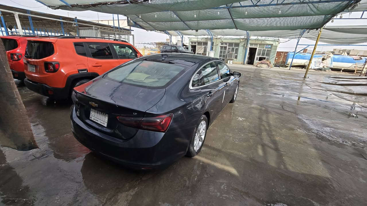 السلام عليكم
ماليبو LT

2019

مبدل بيه بنيد وجاملغ جهت السايق 

ممشاهَ 117550 قابل للزيادة 

سعره ٩٨ ورقة 
عليه غرامات ٢٥٠ الف  من ضمن سعر السيارة 
*********** هذه رقمي اخوان مرات ما ارد ع الماسنجر
