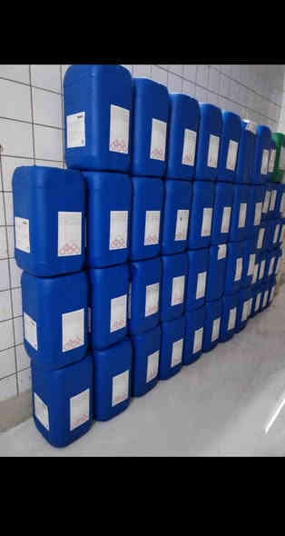 سلام عليكم يوجد لدينا جلكانات ابو ٣٠ لتر جمله اومفر لعد مفتوح مكاني صويره ابو ١٠ لتر يوجد ***********
