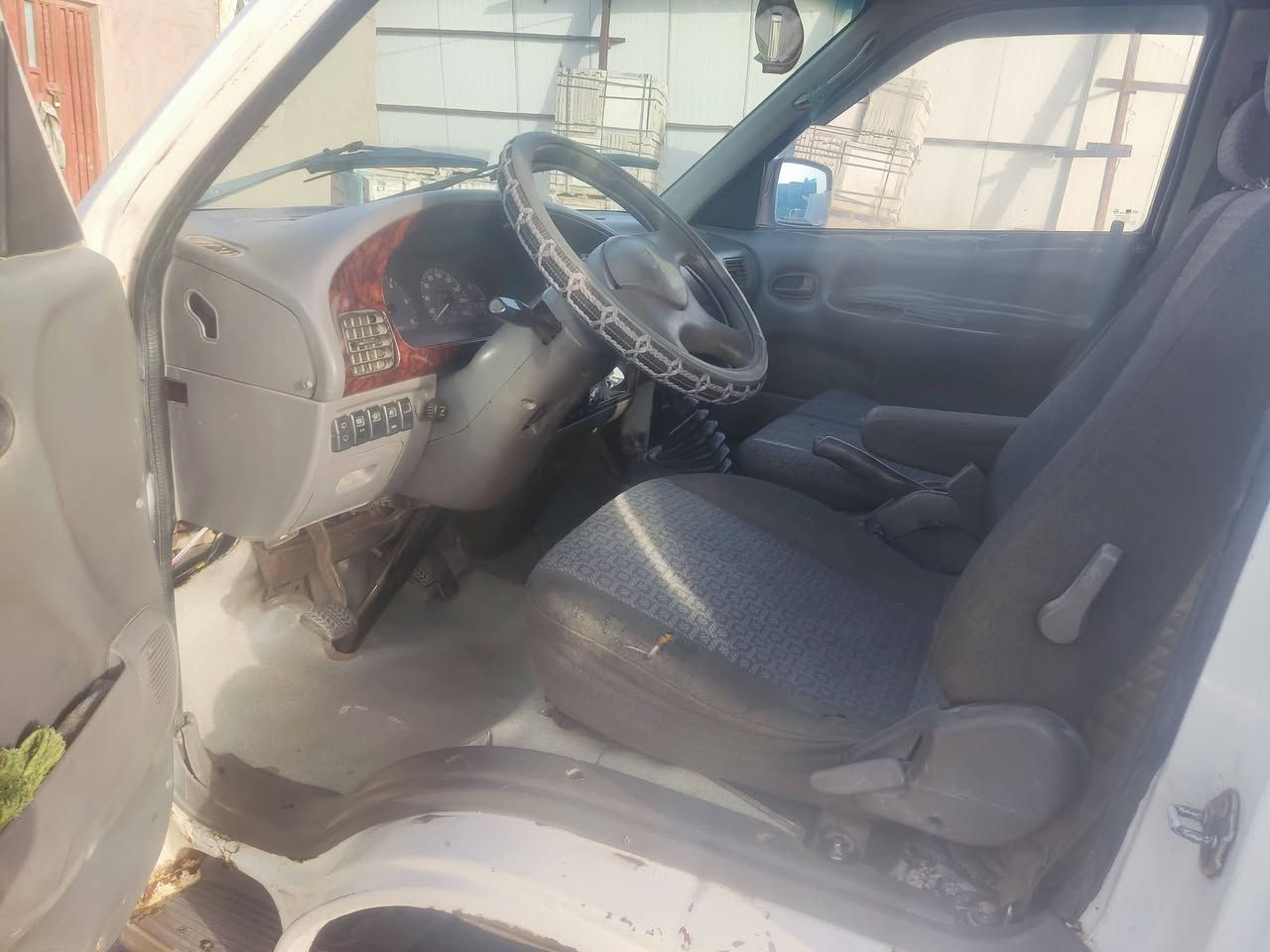 اسلام عليكم بريجو مديل97رقم انكليزي تحويل ثاني يوم مصفره لاغرامات ولاضريبه ولاهيئه السياره جاهزه من كلشي مانقصها برغي للستفساره الاتصال على الرقم ***********  ***********المكان ذي قار سوق الشيوخ
