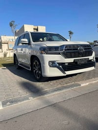 ٢٠٠٩ • ٦ سلندر ٤٠٠٠ • ضربه خلفي