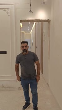 تشطيب بيت يتكون من اربع حمامات اي سؤال استفسار اتصل راسل07714051900