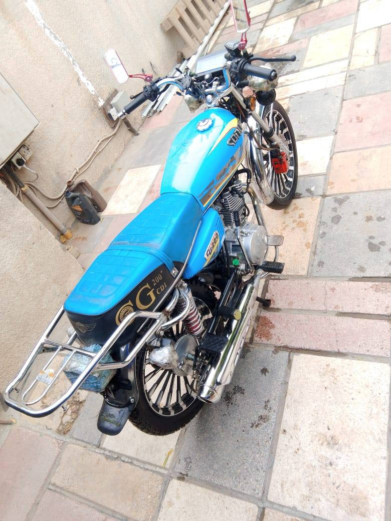 سلام عليكم شباب دراجه موديل 2024دراجه حلوه نقصه بس باتري واهذه رقم صاحبه ‏‏‪0770 285 7023‬‏
