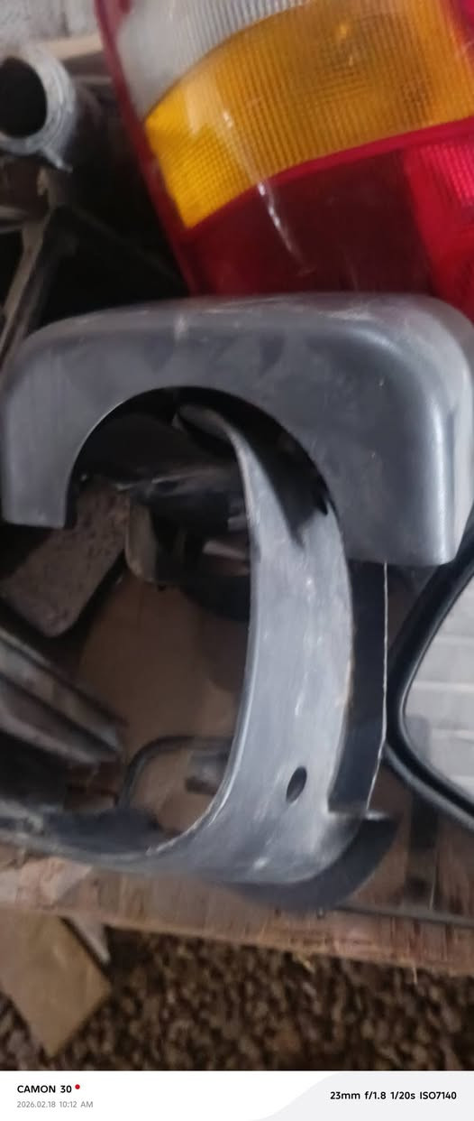 السلام عليكم 
للبيع اغراض تفصيخ جيب شيروكي 
2000 
وياله حجم 17عدد 2
لويات خلفي امامي  تخم كامل 
سبير بلادي 
ماطور ماسحات كامل 
بريشر بريك كامل هوه والعمبار 
تانكي بانزين كامل بدون عبوه 
مبخره بانزين كامله 
ضفيره  كامله 
عقل 
باور ستيرن 
جعمقه ستيرن 
دشبول كامل بس الايرباكات طاڰه 
دكت تبريد كامل هوه والفريز كامل 
فراشة اكسل 
رباطات خلفي عدد 2
بطاين لون اسود عدد 4
جامة السائق 
ماطورات جام كاملات 
تخم كشنات عدد 4لون اسود 
يدات بيبان عدد 4
قفالة تخم 
يدة جنطه 
صاجيات دشبول 
بورد تبريد 
شاشة اعطال 
عقل رقم 785
تنته سقف 
نرمايد جامه خلفيه 
وعندي هواي اغراض تفصيخ 
للاستفسار الاتصال 
***********
مكاني النجف الاشرف
