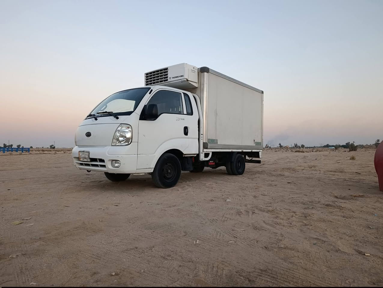 كيا براد 2010
تحويل ثاني يوم 
السياره ع البلاد مكفوله من كلشي الصبغ والضربه 
سياره نضيفه كلش مستخدمه شي قليل 
السعر 105 
للمكان البصره المشراق 
للاستفسار 
***********
