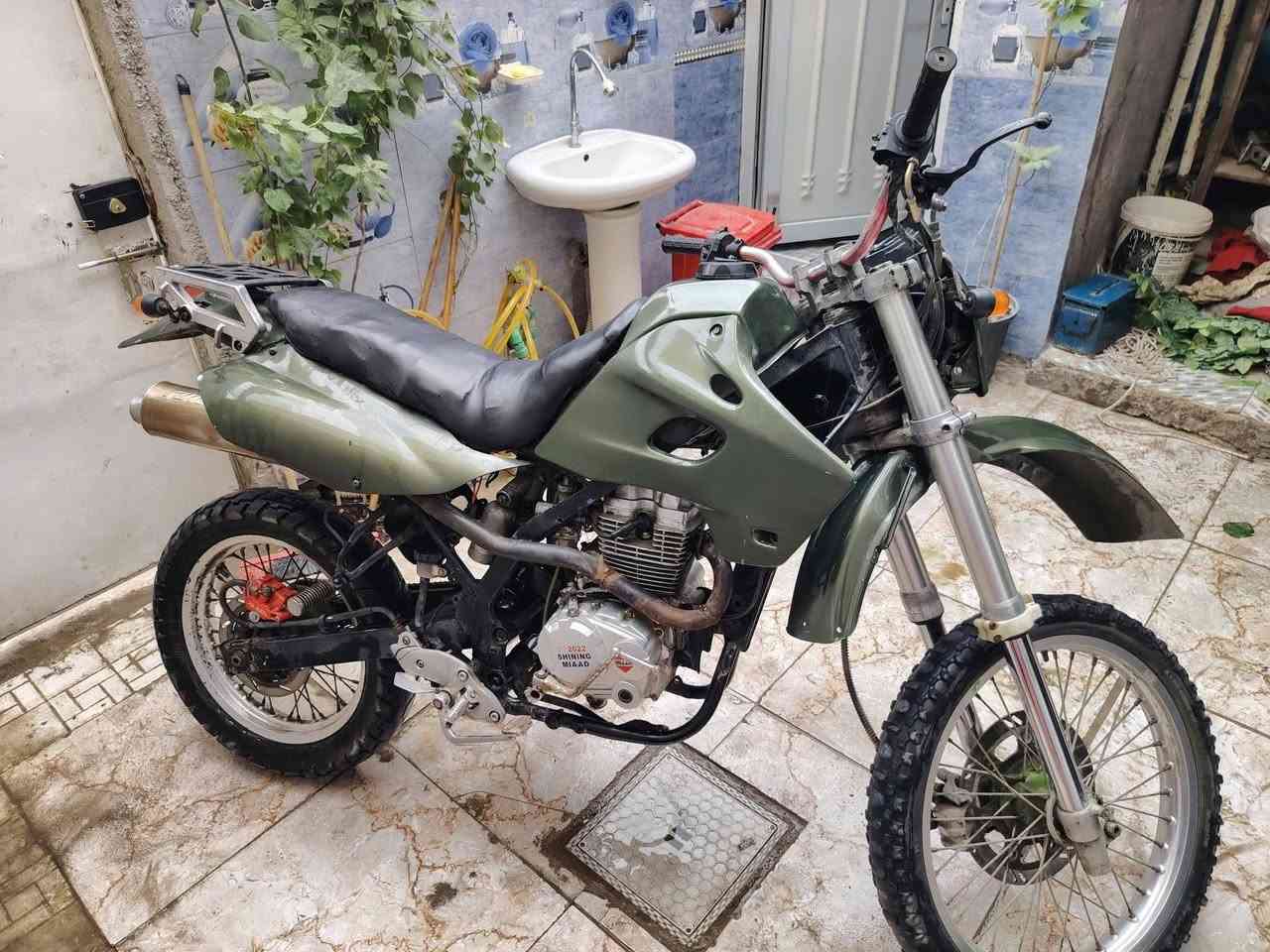 السلام عليكم قفازكاوسكي جاهزة من كلشي محور محرك صقر 150 cc براغي بدون لحيم السعر 600 الف بغداد الشعب حي البساتين ***********
