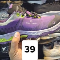 ا السلام عليكم   احذية باله اصليات  سعر  15الف  مكاني بغداد شارع حيفا ...