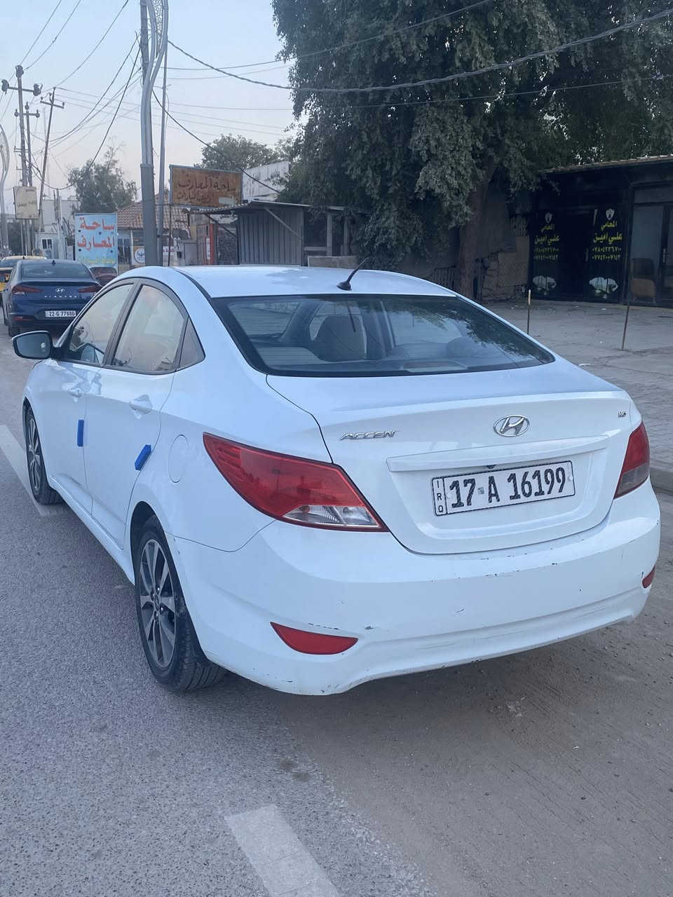 سياره اكسنت خليجي للبيع.
مكينه 1.6 موديل 2015 كفالة عامه كير مكينه حداديه مكفولات  تخم تاير جديد السياره باسمي تحويل مباشر سونارها موضح بصور المكان الديوانيه مركز 
للاستفسار *********** .

