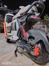 للبيع مطور شحن كهربائي (بطارية ليثيوم) 🔴 ⚡ مطور شحن كهربائي نظيف وقليل...